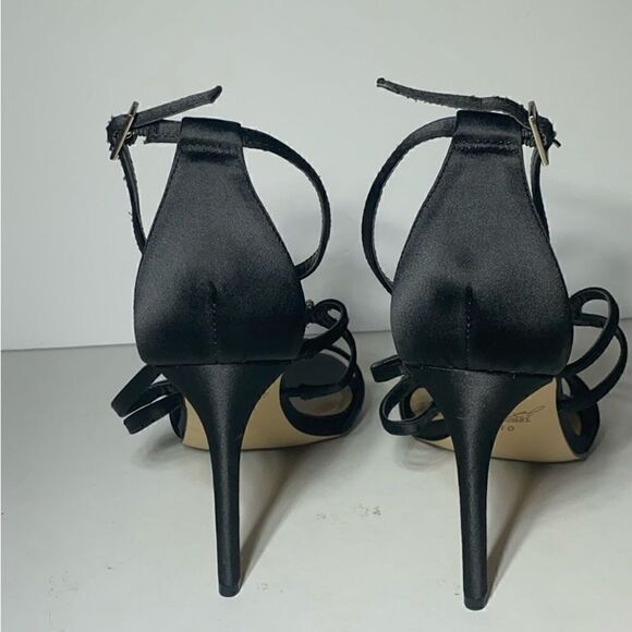 NWOB MSRP $189 Jewel Badgley Mischka Black and Jeweled Heels Women's Size 10 - Picture 5 of 9